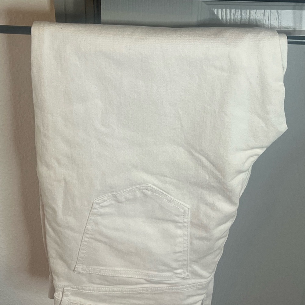 Women’s White Jeans